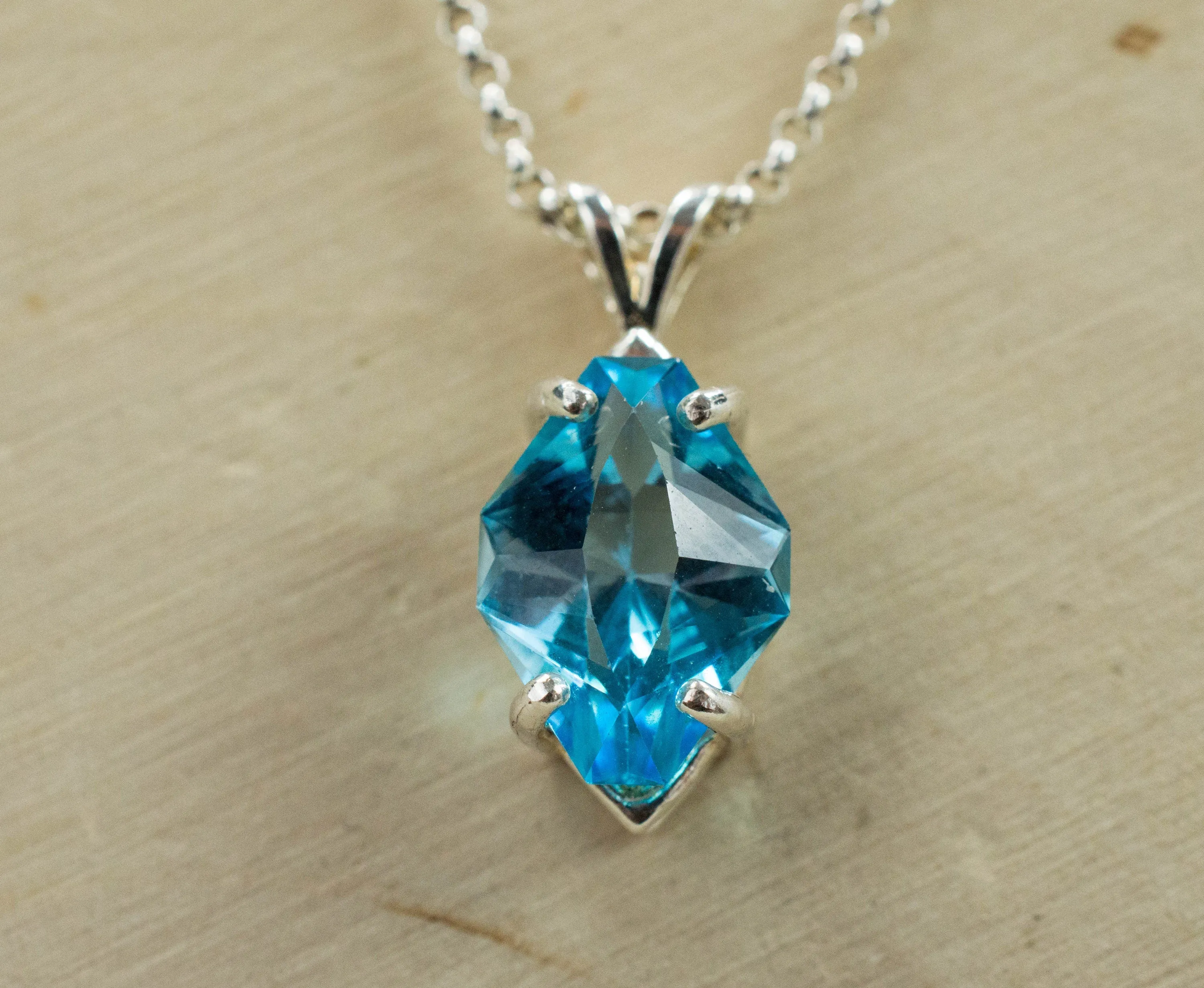 Blue Topaz Pendant; Genuine Brazilian Topaz; 3.930cts