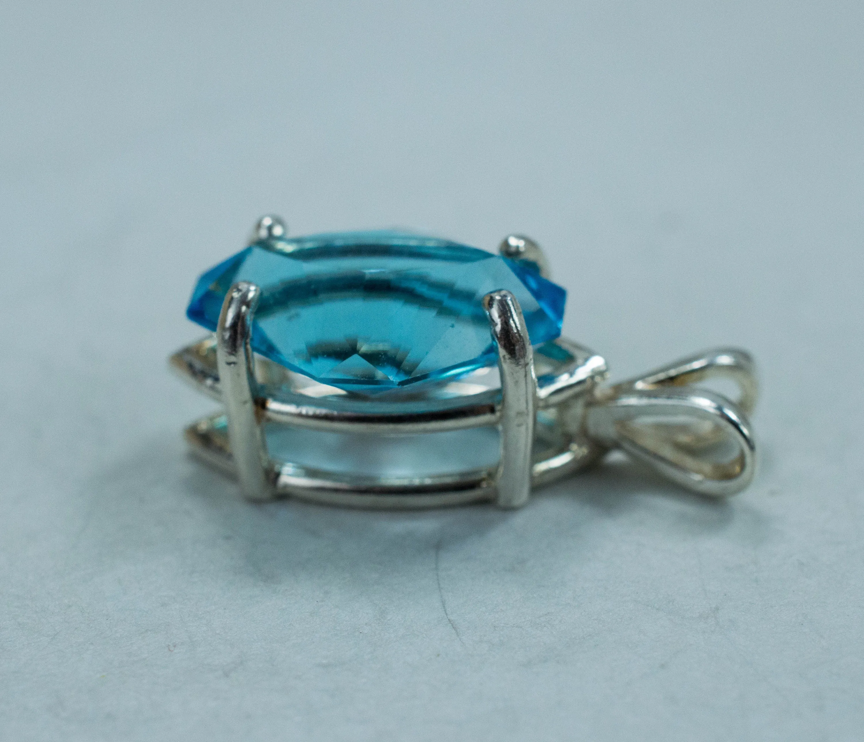 Blue Topaz Pendant; Genuine Brazilian Topaz; 3.930cts