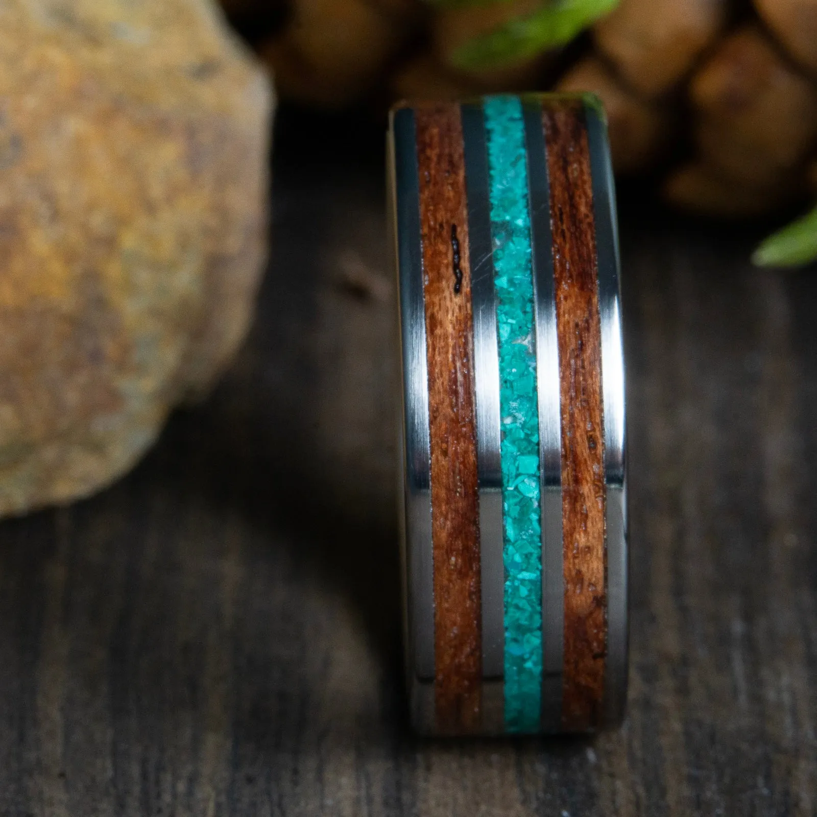Bubinga and malachite wood wedding band with polished titanium