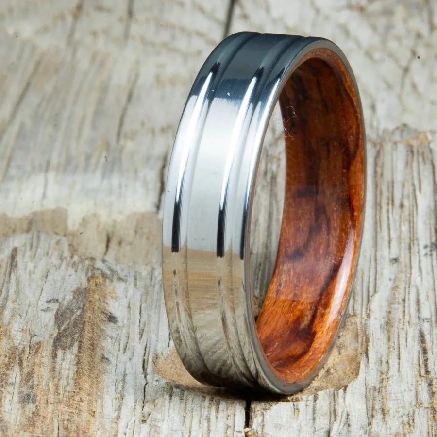 Bubinga bentwood ring with polished double groove 6mm titanium