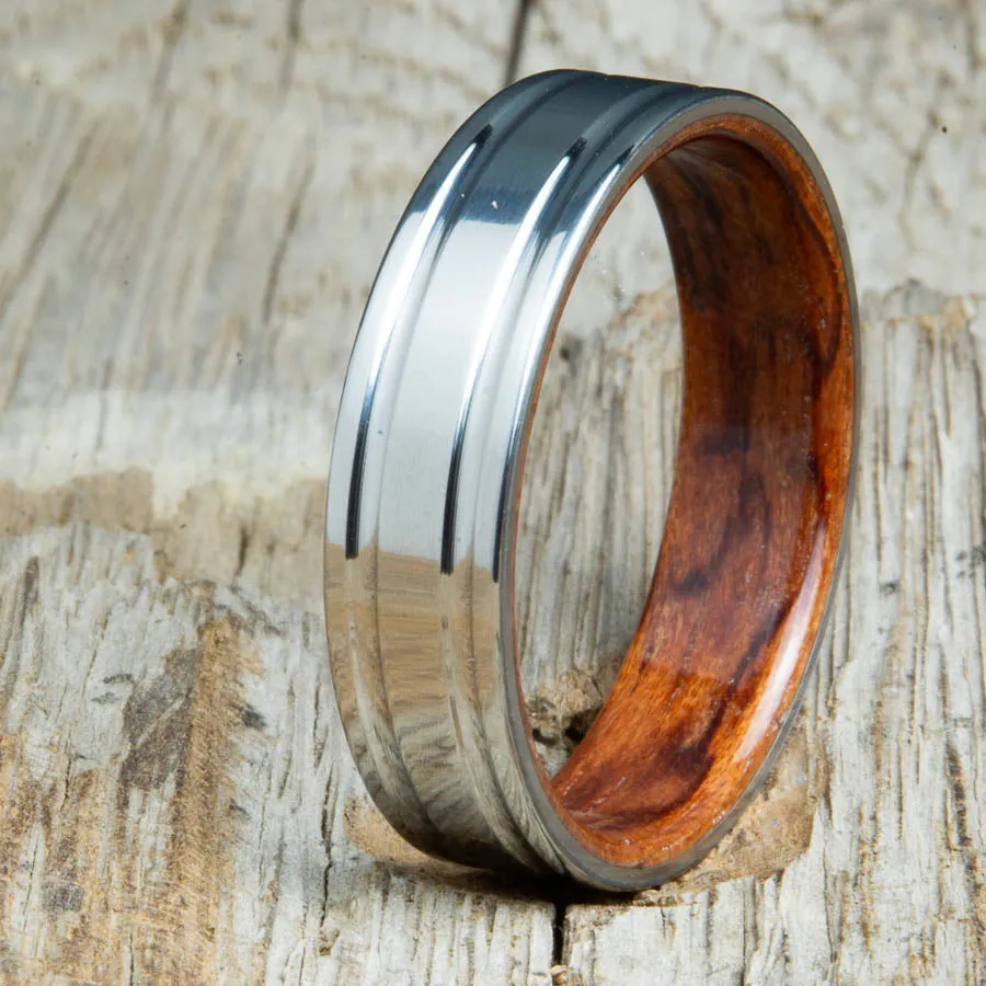 Bubinga bentwood ring with polished double groove 6mm titanium