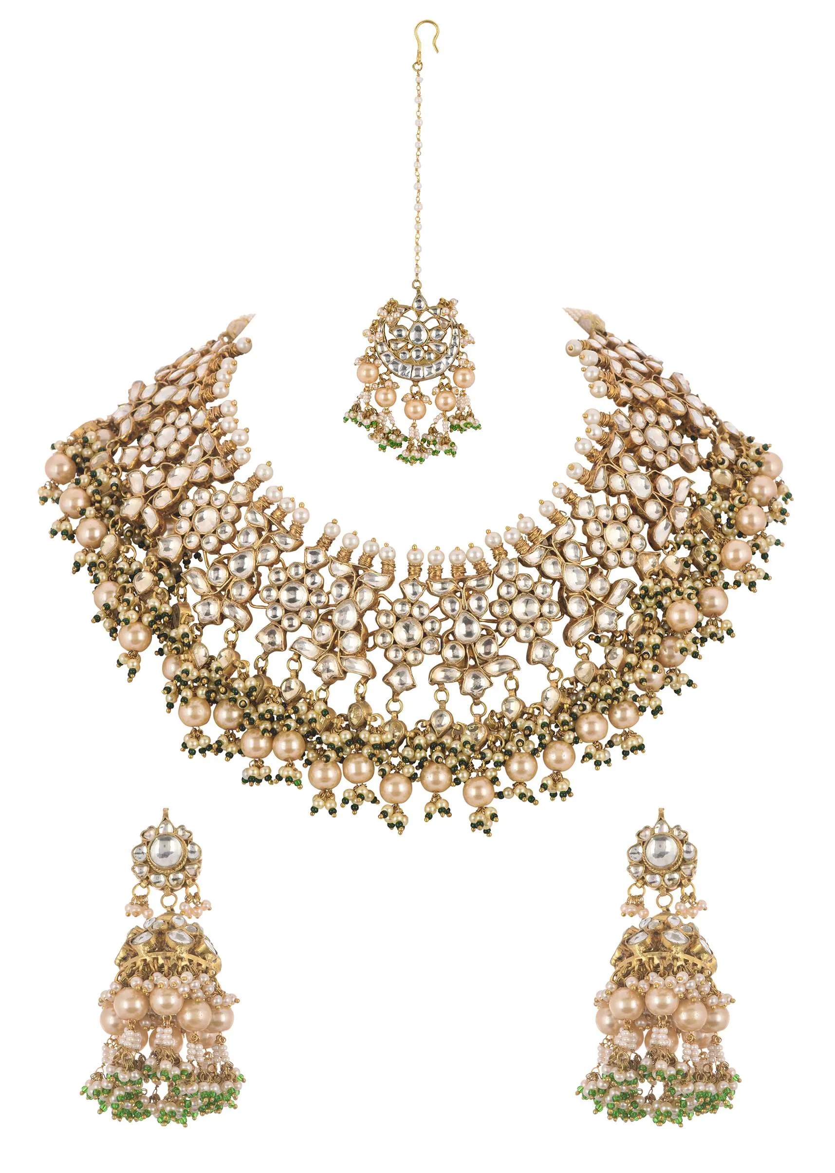 Gold Finish Heavy Bridal Choker And Maang Tikka Set