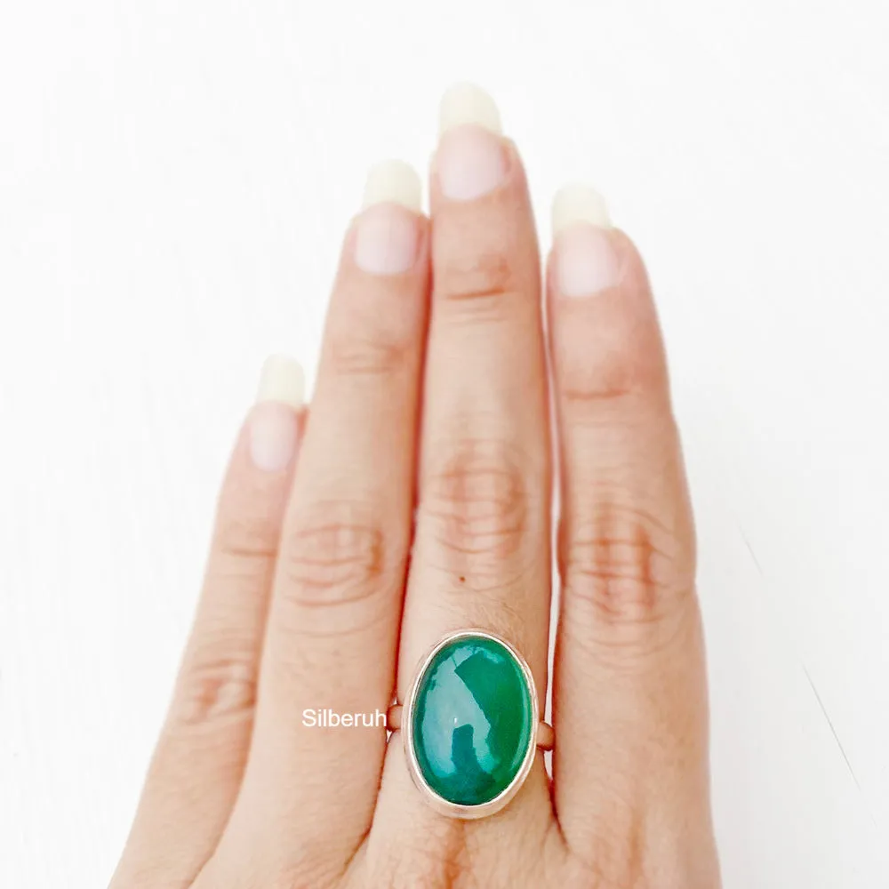 Green Onyx Oval Silver Ring